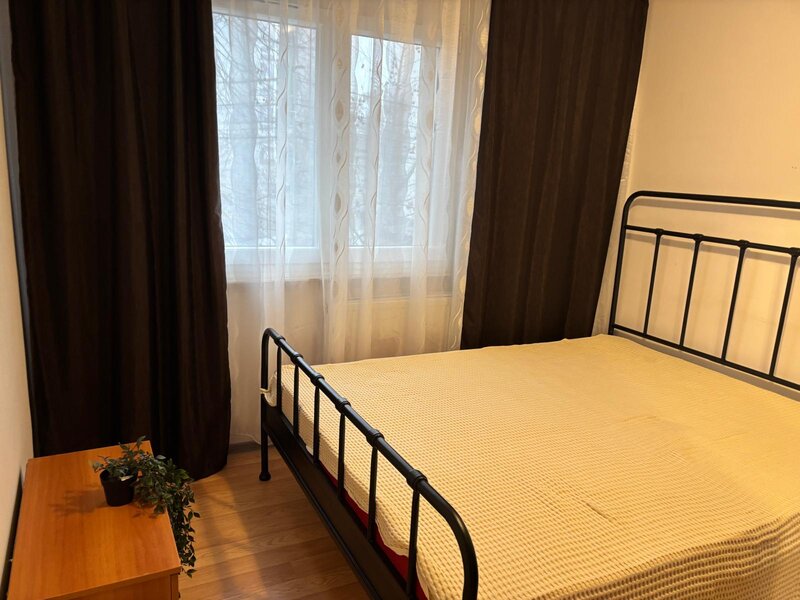 Vitan Bobocica proprietar, cochet, curat, costuri foarte mici, liniste